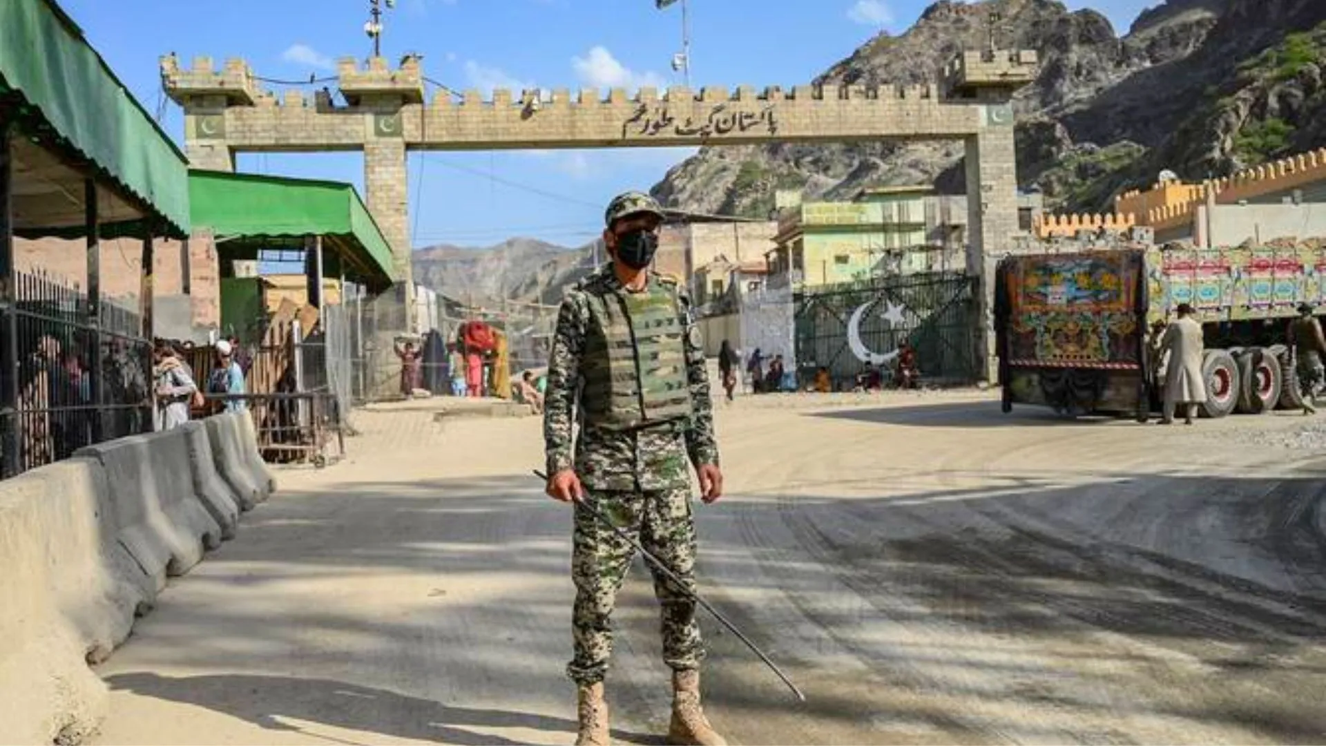 Pakistan Army Kills 30 Militants at Afghan Border, Links Attack to TTP
