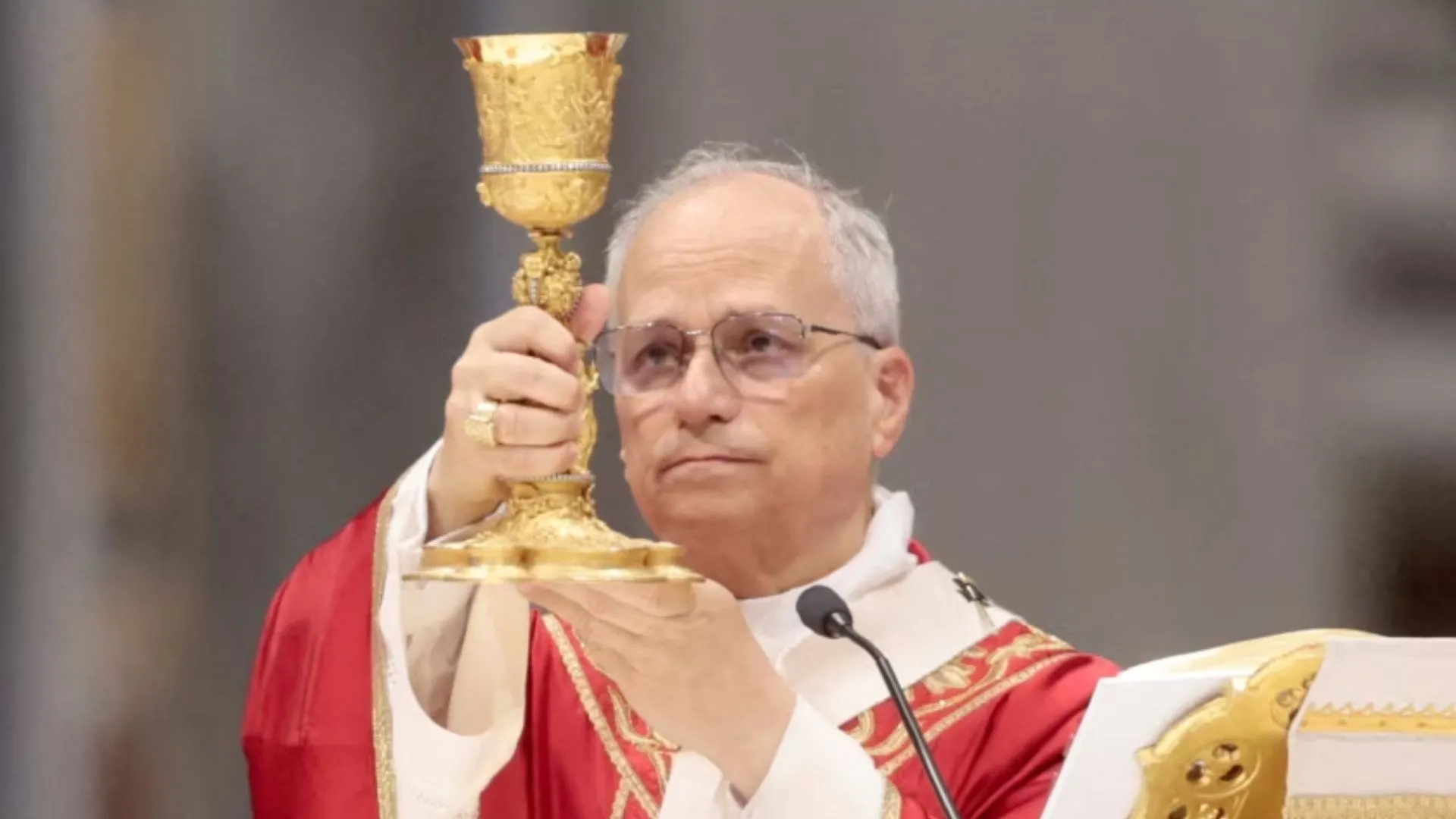 Pope Leo XIV Takes First Break, Heads to Castel Gandolfo