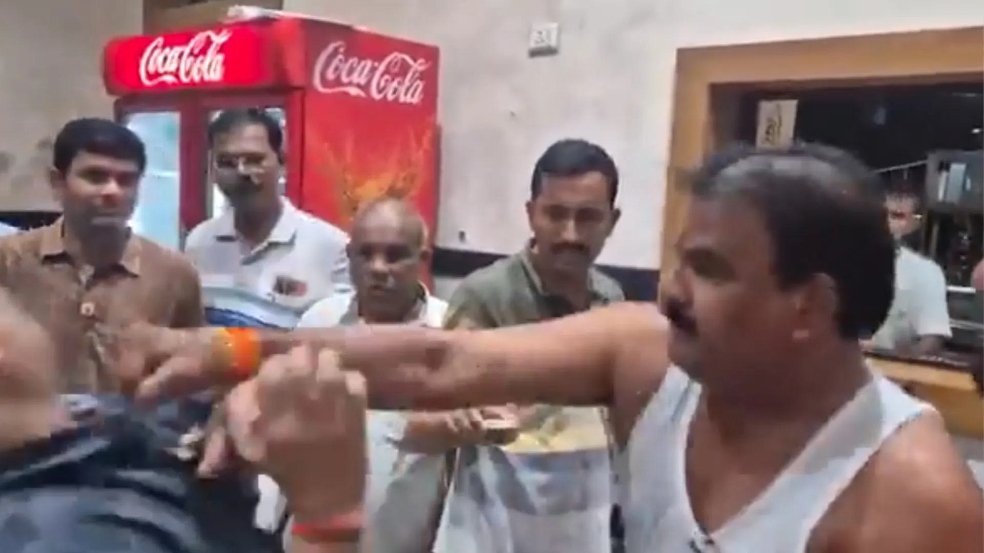 Shiv Sena MLA Sanjay Gaikwad Slaps Canteen Worker | Watch
